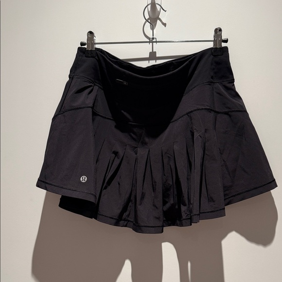 Lululemon Black Skort - Picture 2 of 5